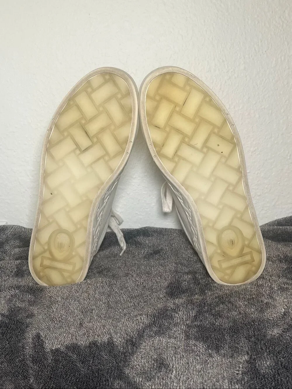 Kurt Geiger London White Leather & Suede Eagle Head Platform Sneakers EU 39 / US